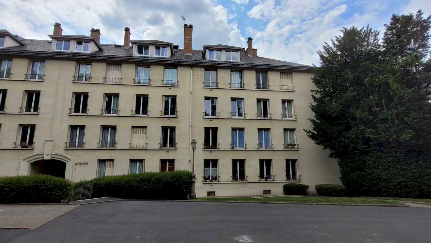Appartement familial 101 m² 3 chambres centre-ville Rueil-Malmaison 539 000 € - Photo 11 - Rueil-Malmaison