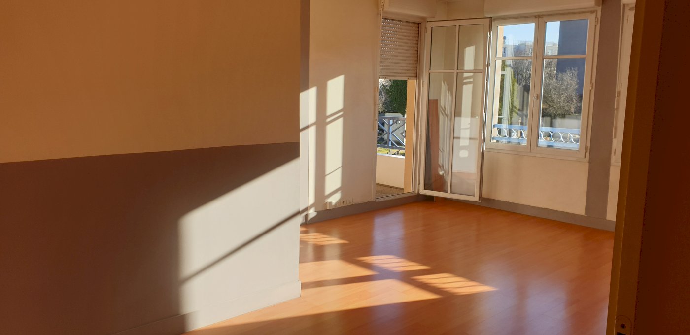 F3 avec balcon - Photo 1 - Villeparisis