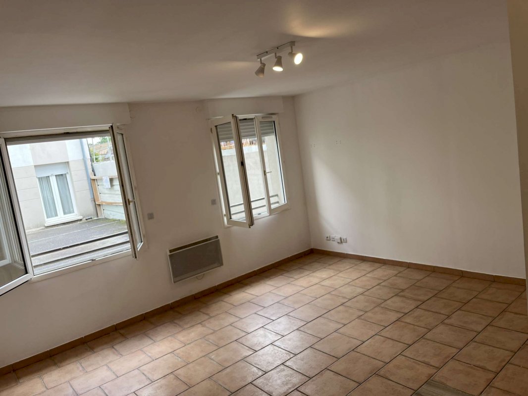 Studio de 27 m² - Photo 1 - Pontault-Combault
