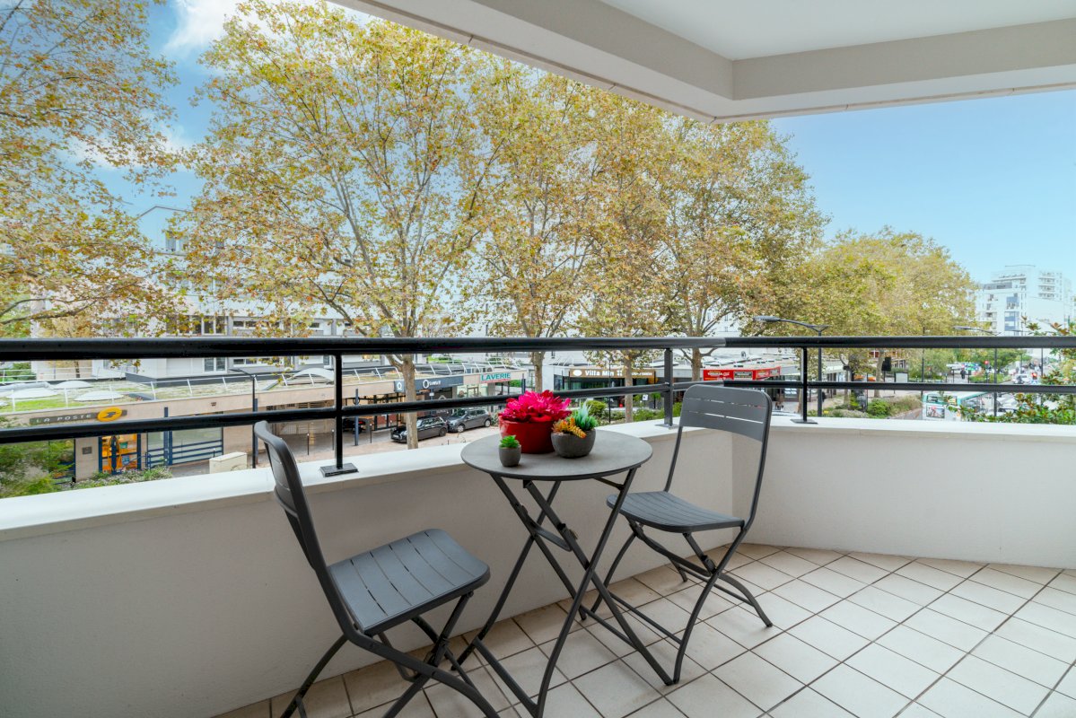Appartement 3 pièces - Photo 3 - Courbevoie