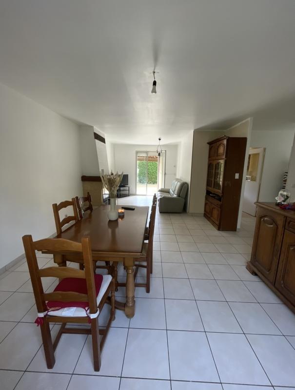 Charmante maison de 1985 plain -pied avec garage et jardin de 500m² - Photo 4 - Bruyères-sur-Oise