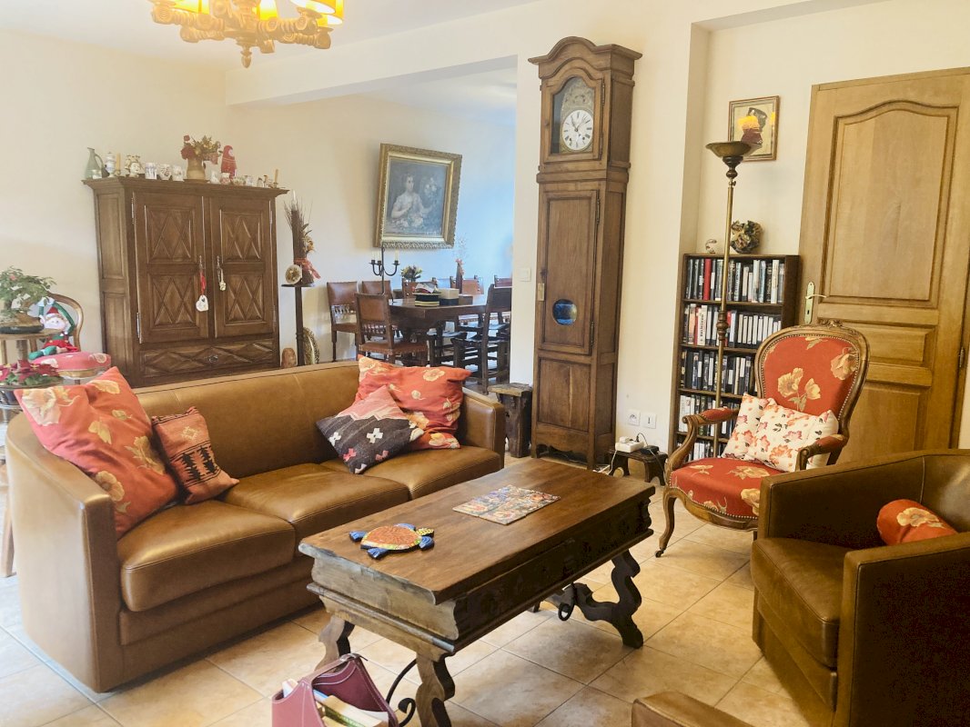 Maison familiale de 205 m² - Photo 5 - Chaville