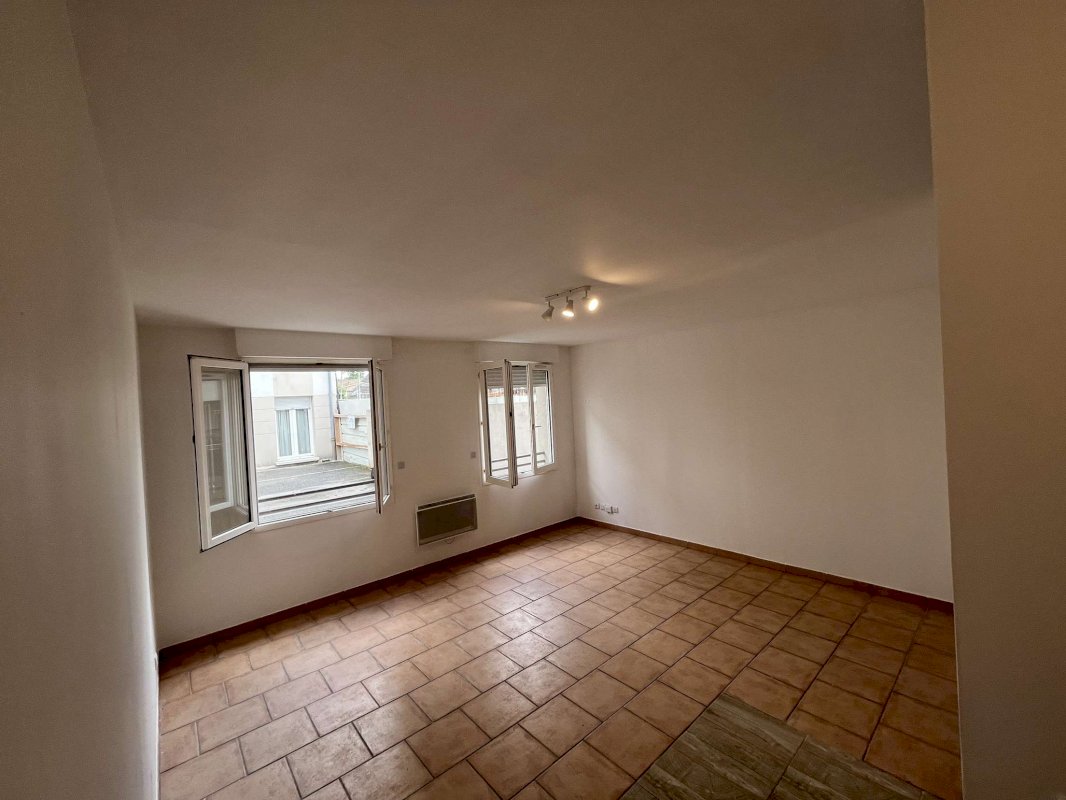 Studio de 27 m² - Photo 5 - Pontault-Combault