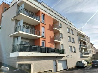 Grand F2 avec balcon - Corbeil-Essonnes (91100)