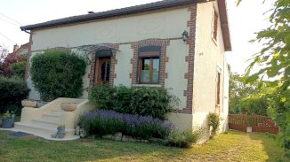 MAISON INDIVIDUEL SUR 1000 M2 / JARDIN ENTIEREMENT CLOS A 10MN DE LA GARE POUR PARIS BUS AU PIED DE LA MAISON - Gouaix (77114)
